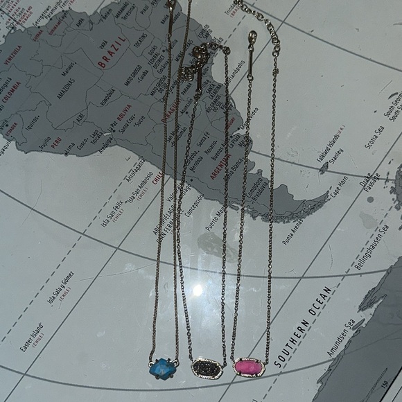 Kendra Scott Elisa Pendant Lot - Picture 3 of 6